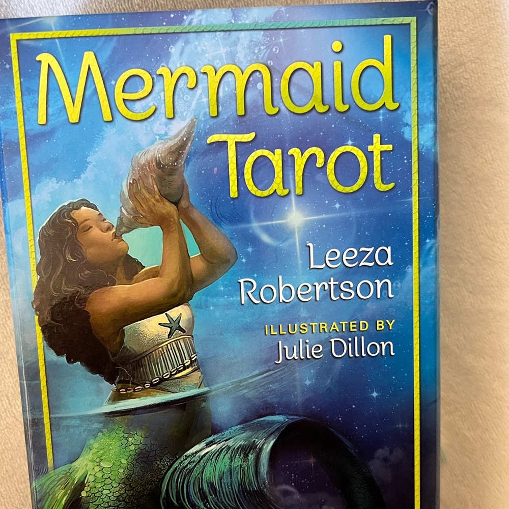 Tarot Card Set NWT Untouched cards still in shrink-wrap with ‘how-to’ book!